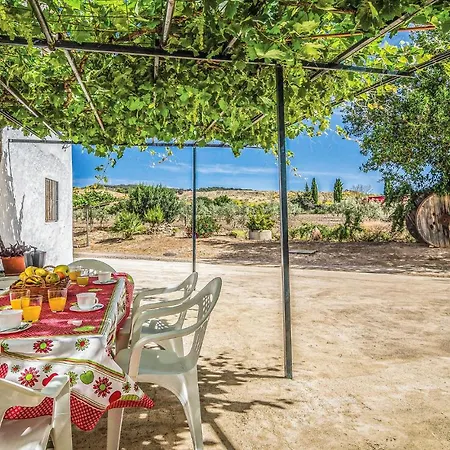 6 Bedroom In * Villanueva del Rosario